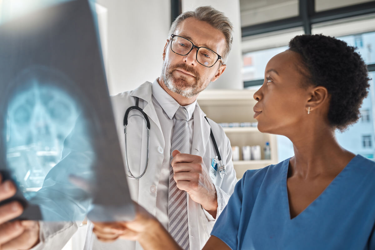 When to Choose Urgent Care vs. Primary Care